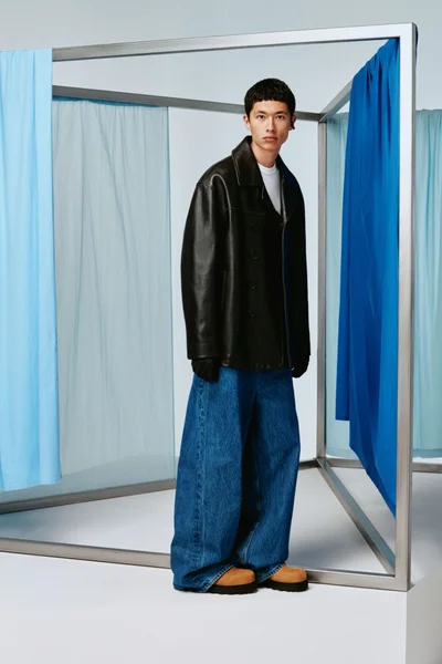 Look 10